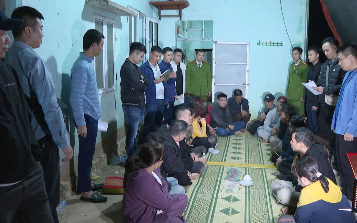 Toàn cảnh xới bạc.