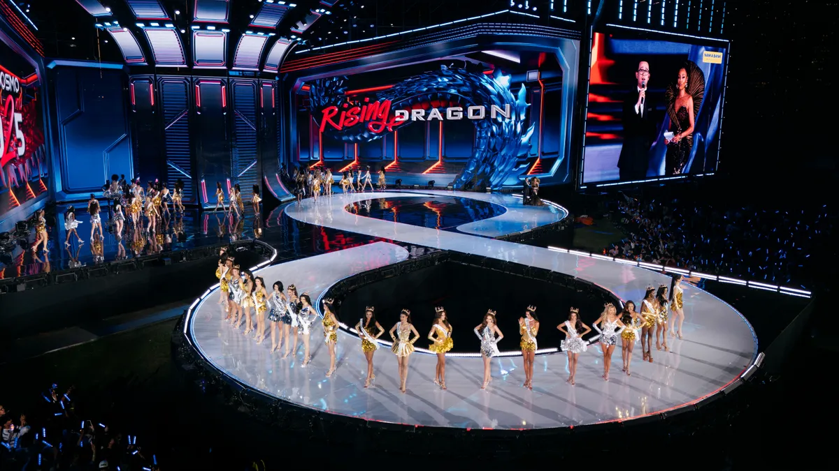 Người đẹp Mỹ đăng quang Miss Cosmo 2025 - Ảnh 4.