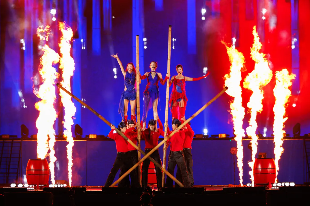 Lần đầu ti&ecirc;n d&agrave;n &ldquo;Anh T&agrave;i - Chị Đẹp&rdquo; c&ugrave;ng hội tụ, Y Concert tạo c&uacute; bắt tay chưa từng c&oacute;- Ảnh 16.