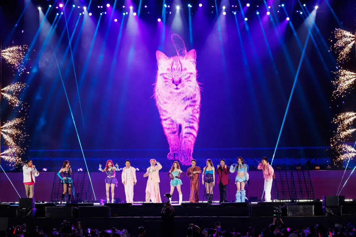 Lần đầu ti&ecirc;n d&agrave;n &ldquo;Anh T&agrave;i - Chị Đẹp&rdquo; c&ugrave;ng hội tụ, Y Concert tạo c&uacute; bắt tay chưa từng c&oacute;- Ảnh 4.