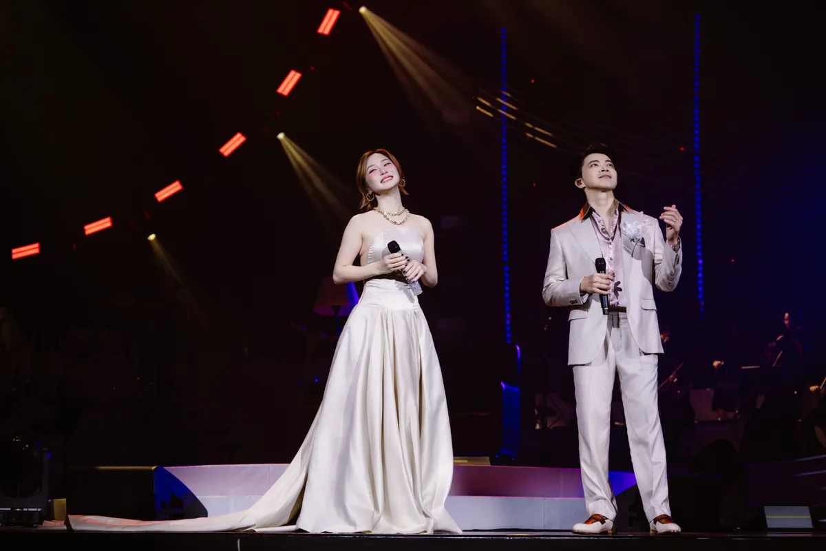 L&acirc;n Nh&atilde; mời NSND Tấn Minh, Hương Tr&agrave;m c&ugrave;ng h&aacute;t t&igrave;nh ca trong "Nh&atilde; Concert" - Ảnh 8.