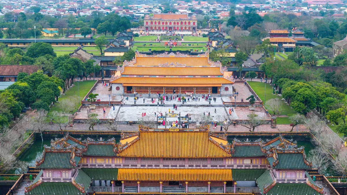 Huế lập kỷ lục doanh thu du lịch hơn 13.000 tỷ đồng- Ảnh 1.