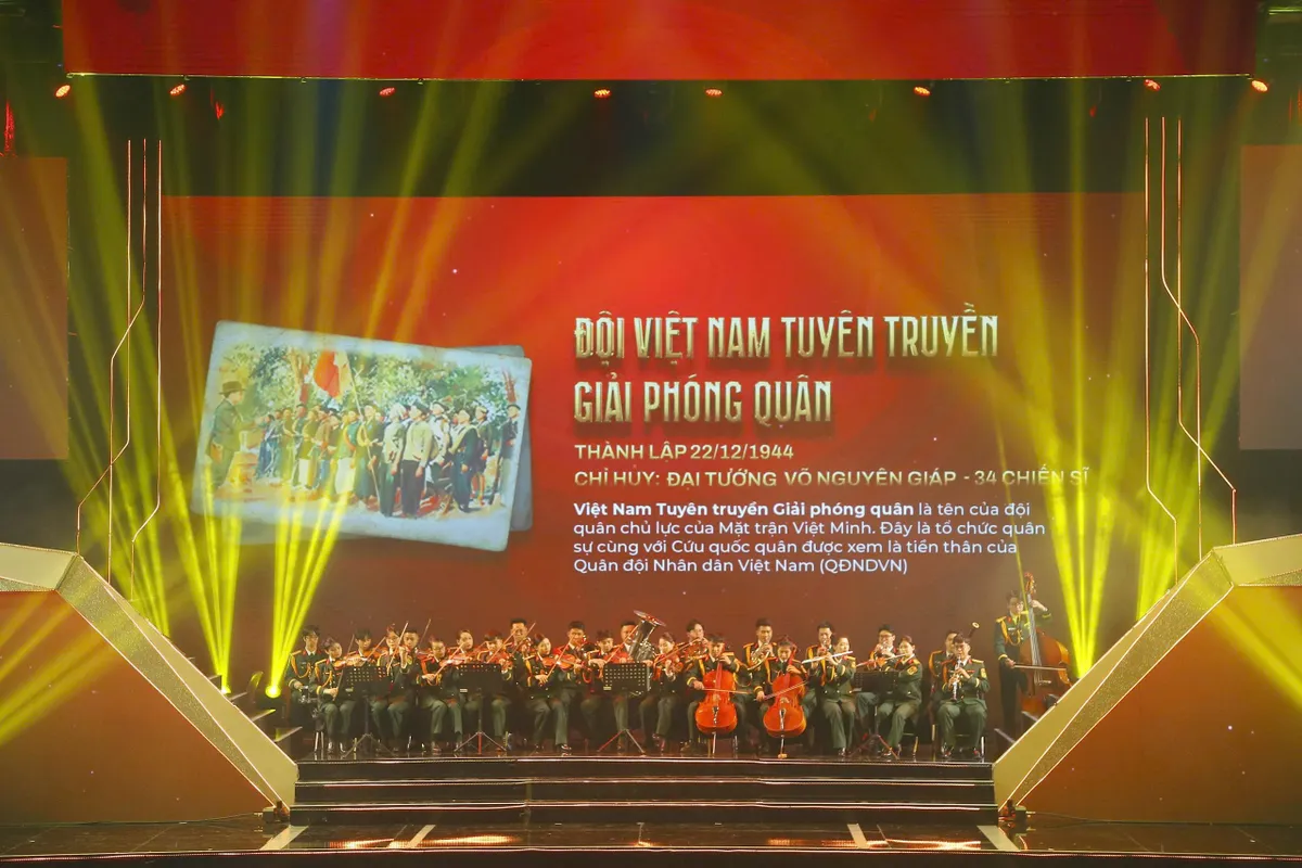 Chương tr&igrave;nh kỷ niệm 81 năm Ng&agrave;y th&agrave;nh lập Qu&acirc;n đội Nh&acirc;n d&acirc;n Việt Nam - Mệnh lệnh từ tr&aacute;i tim: Tự h&agrave;o v&agrave; x&uacute;c động! - Ảnh 2.