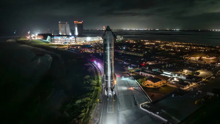 Vụ nổ tàu vũ trụ Starship gây nguy hiểm cho các máy bay chở khách - Ảnh 1. Vụ nổ tàu vũ trụ Starship gây nguy hiểm cho các máy bay chở khách - Ảnh 1.