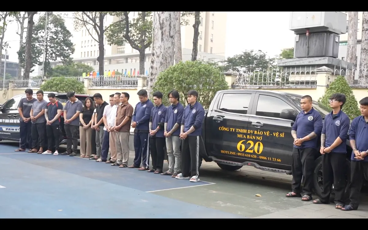 Khởi tố 20 đối tượng trong vụ cưỡng đoạt t&agrave;i sản n&uacute;p b&oacute;ng c&ocirc;ng ty mua b&aacute;n nợ - Ảnh 4.