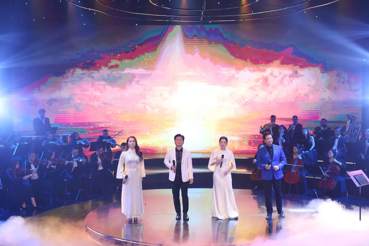 Kh&aacute;t vọng Hải đăng &ndash; T&ocirc;n vinh những con người thắp s&aacute;ng tương lai bằng tr&iacute; tuệ v&agrave; l&ograve;ng ki&ecirc;n định - Ảnh 10.