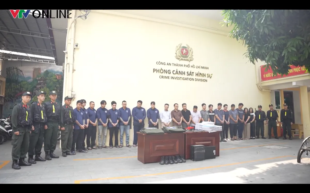 Khởi tố 20 đối tượng trong vụ cưỡng đoạt t&agrave;i sản n&uacute;p b&oacute;ng c&ocirc;ng ty mua b&aacute;n nợ - Ảnh 1.