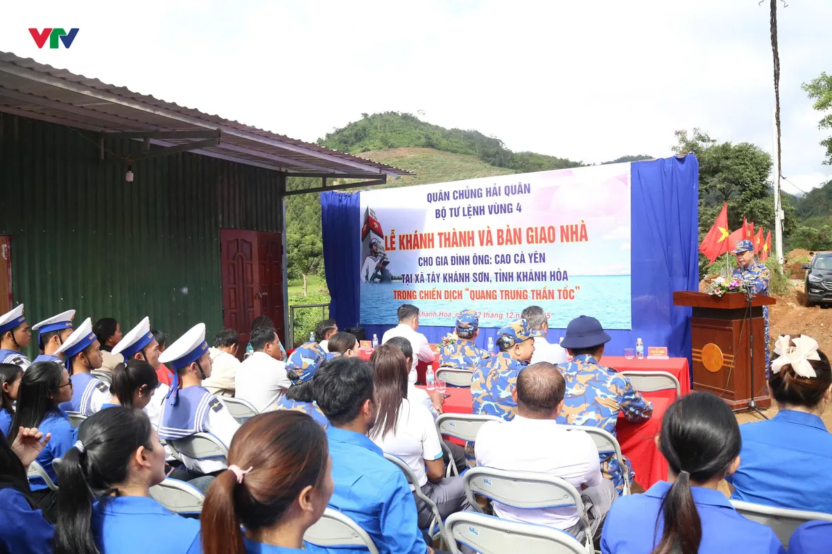 V&ugrave;ng 4 Hải qu&acirc;n b&agrave;n giao căn nh&agrave; đầu ti&ecirc;n trong &ldquo;Chiến dịch Quang Trung&rdquo; - Ảnh 1.