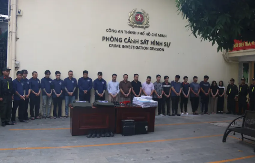 B&oacute;c trần đường d&acirc;y cưỡng đoạt t&agrave;i sản n&uacute;p b&oacute;ng c&ocirc;ng ty mua b&aacute;n nợ tại TP Hồ Ch&iacute; Minh - Ảnh 1.