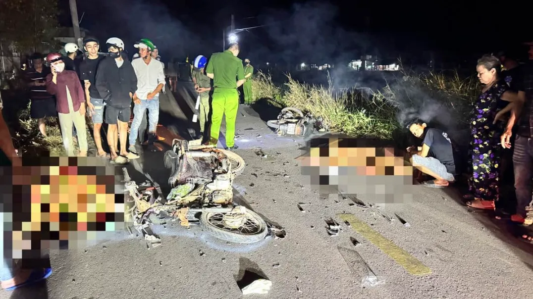 Hai xe m&aacute;y t&ocirc;ng nhau trực diện ở L&acirc;m Đồng, 2 nam thanh ni&ecirc;n tử vong - Ảnh 1.