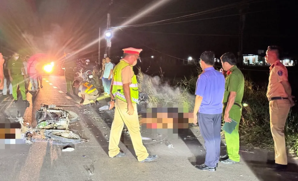 Hai xe m&aacute;y t&ocirc;ng nhau trực diện ở L&acirc;m Đồng, 2 nam thanh ni&ecirc;n tử vong - Ảnh 2.