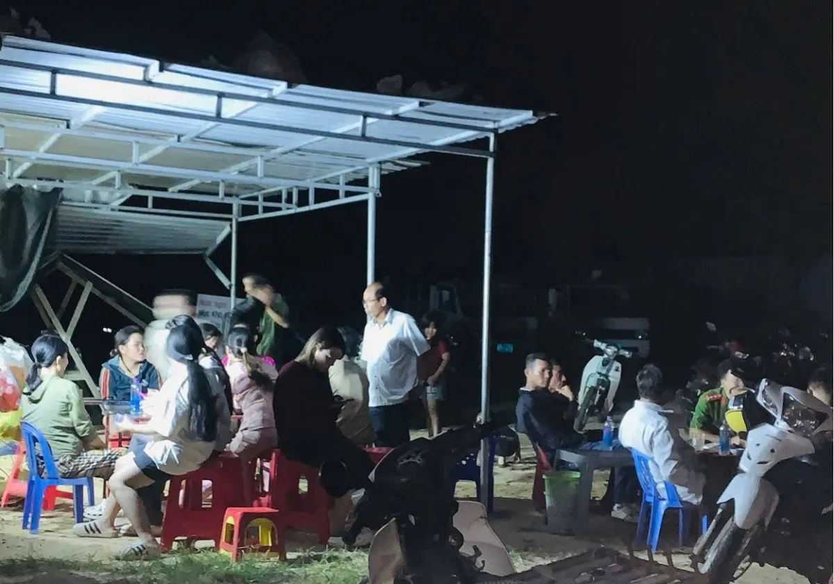 T&igrave;m thấy thi thể người đ&agrave;n &ocirc;ng đi giăng lưới bị s&oacute;ng biển cuốn tr&ocirc;i ở L&acirc;m Đồng - Ảnh 1.