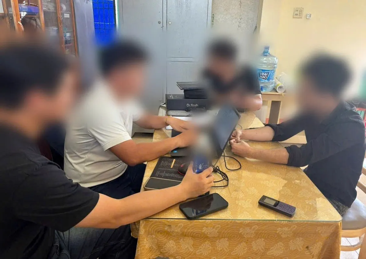 B&igrave;nh luận đe dọa đ&aacute;nh bom s&acirc;n bay Long Th&agrave;nh, đối tượng bị xử l&yacute;- Ảnh 2.