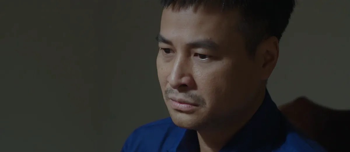 Lằn ranh - Tập 37: Người t&igrave;nh Ph&oacute; B&iacute; thư S&aacute;ch chuẩn bị hộp tiền khủng để hối lộ thanh tra - Ảnh 2.