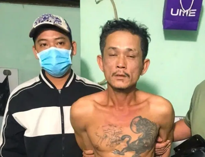 Bị ch&aacute;u ruột ch&iacute;ch điện, cướp t&agrave;i sản, cụ b&agrave; tho&aacute;t hiểm nhờ giả chết - Ảnh 1.