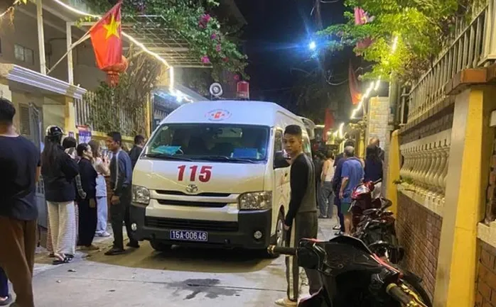 Nổ lớn tại nh&agrave; trọ trong đ&ecirc;m, hai anh em ruột bị bỏng nặng - Ảnh 1.