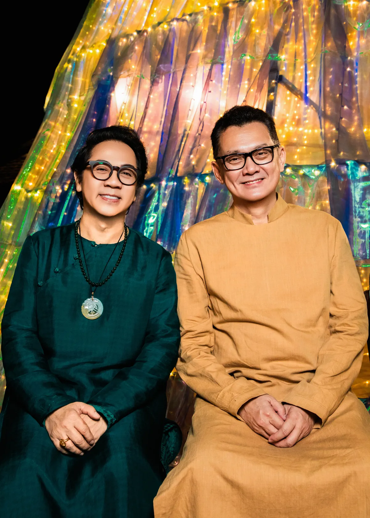 D&agrave;n nghệ sĩ nhiều thế hệ c&ugrave;ng t&ocirc;n vinh h&agrave;nh tr&igrave;nh di sản của L&atilde;nh Mỹ A tr&ecirc;n s&acirc;n khấu thời trang - Ảnh 2.