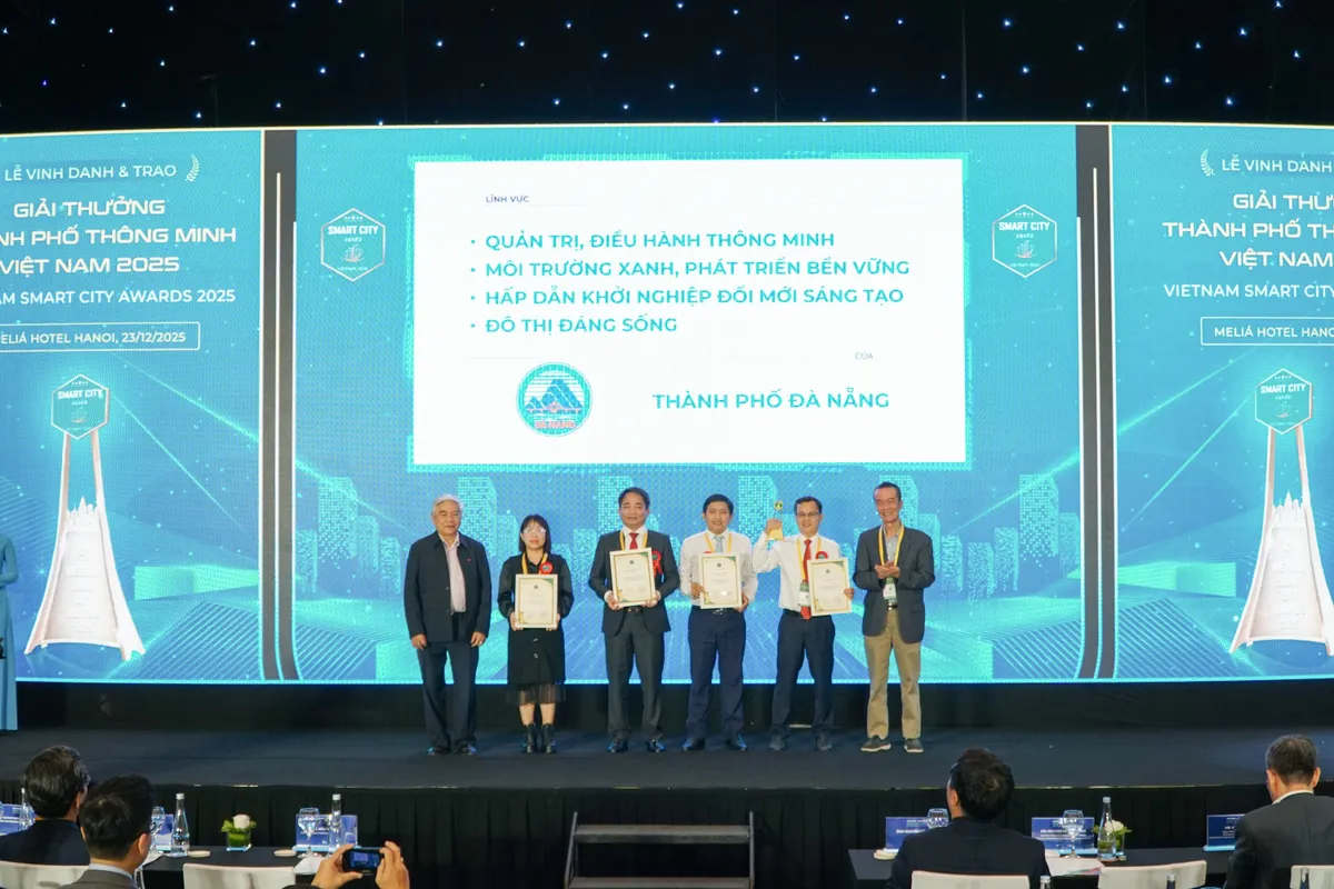 Đ&agrave; Nẵng nhận giải "Th&agrave;nh phố th&ocirc;ng minh Việt Nam năm 2025"  - Ảnh 1.