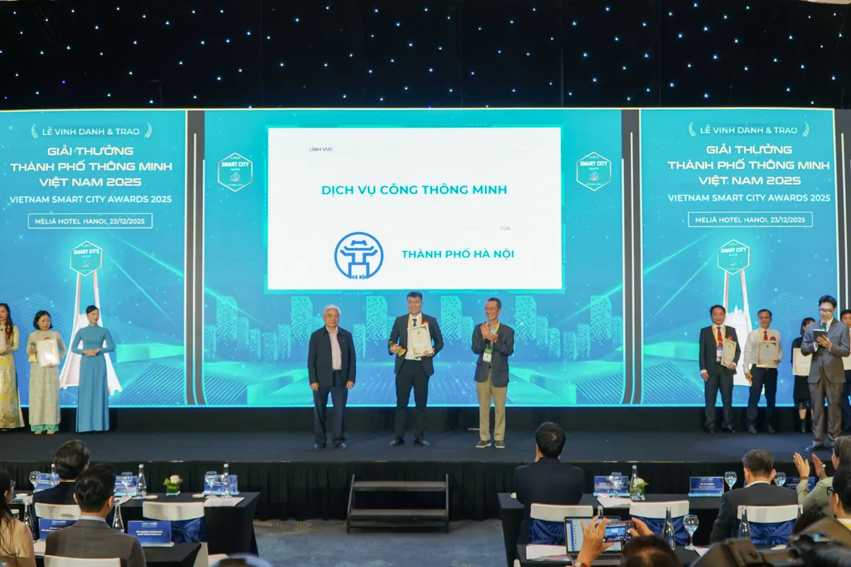 Đ&agrave; Nẵng nhận giải "Th&agrave;nh phố th&ocirc;ng minh Việt Nam năm 2025"  - Ảnh 2.