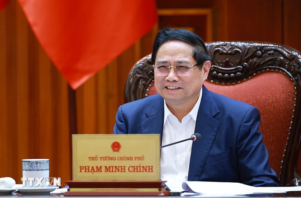 Khẩn trương ho&agrave;n thiện ti&ecirc;u chuẩn, quy chuẩn, đẩy nhanh tiến độ c&aacute;c dự &aacute;n tuyến đường sắt - Ảnh 2.