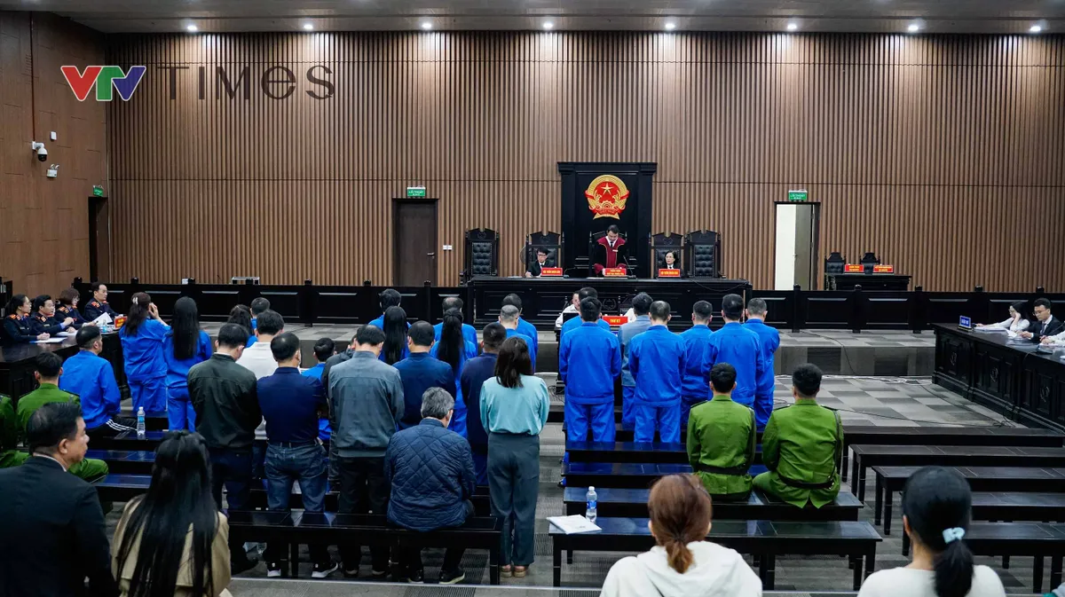 Cựu Ph&oacute; Ch&aacute;nh &aacute;n TAND Cấp cao tại Đ&agrave; Nẵng lĩnh &aacute;n 7 về tội nhận hối lộ - Ảnh 1.