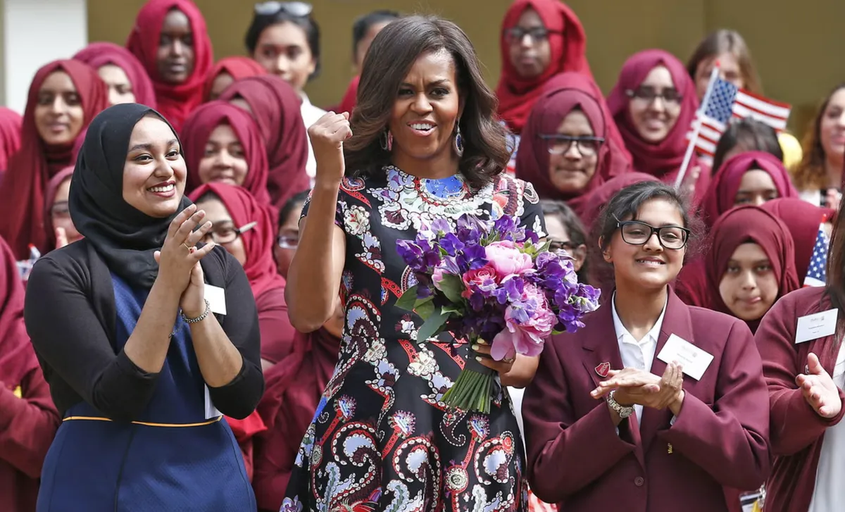 Cựu Đệ nhất phu nh&acirc;n Michelle Obama: H&agrave;nh tr&igrave;nh bền bỉ v&igrave; tương lai của trẻ em g&aacute;i   - Ảnh 1.