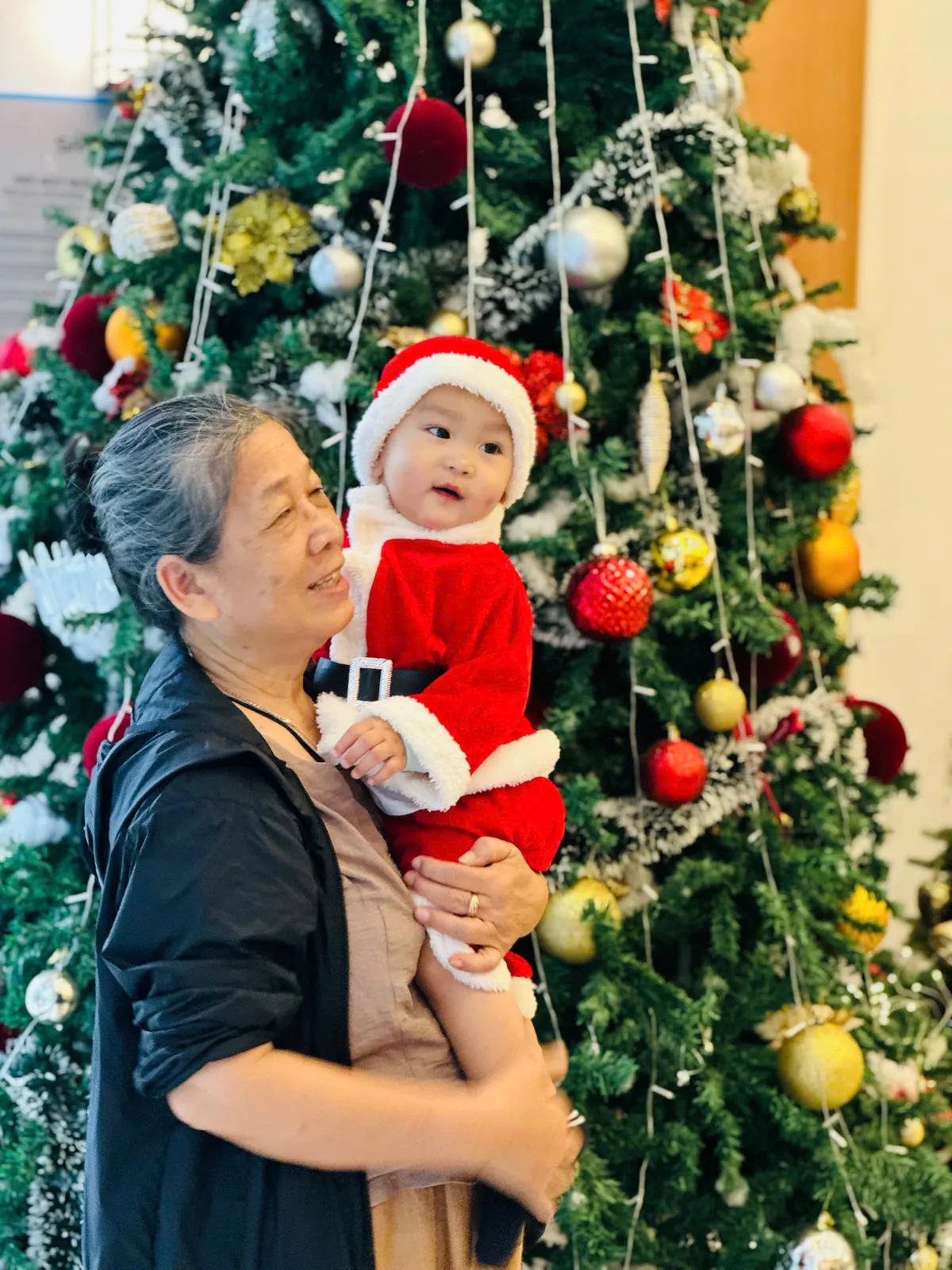 Rộn r&agrave;ng kh&ocirc;ng kh&iacute; đ&oacute;n Gi&aacute;ng sinh của c&aacute;c b&eacute; mầm non H&agrave; Nội- Ảnh 3.