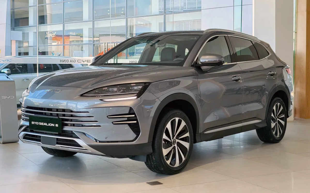 Năm 2026: Cơ hội b&ugrave;ng nổ của xe hybrid nhờ đ&ograve;n bẩy thuế - Ảnh 3.