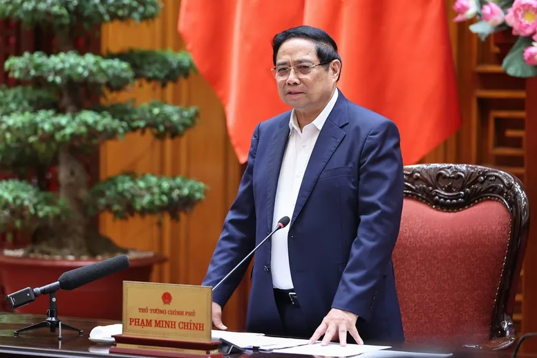 Thủ tướng: Ph&aacute;t triển c&ocirc;ng nghiệp quốc ph&ograve;ng theo hướng hiện đại, c&ocirc;ng nghệ cao v&agrave; lưỡng dụng - Ảnh 2.