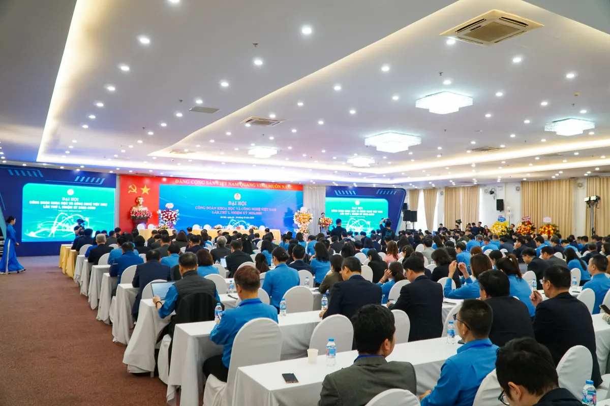 Chuyển đổi số phải l&agrave; hướng đi trọng t&acirc;m của C&ocirc;ng đo&agrave;n Khoa học v&agrave; C&ocirc;ng nghệ - Ảnh 4.