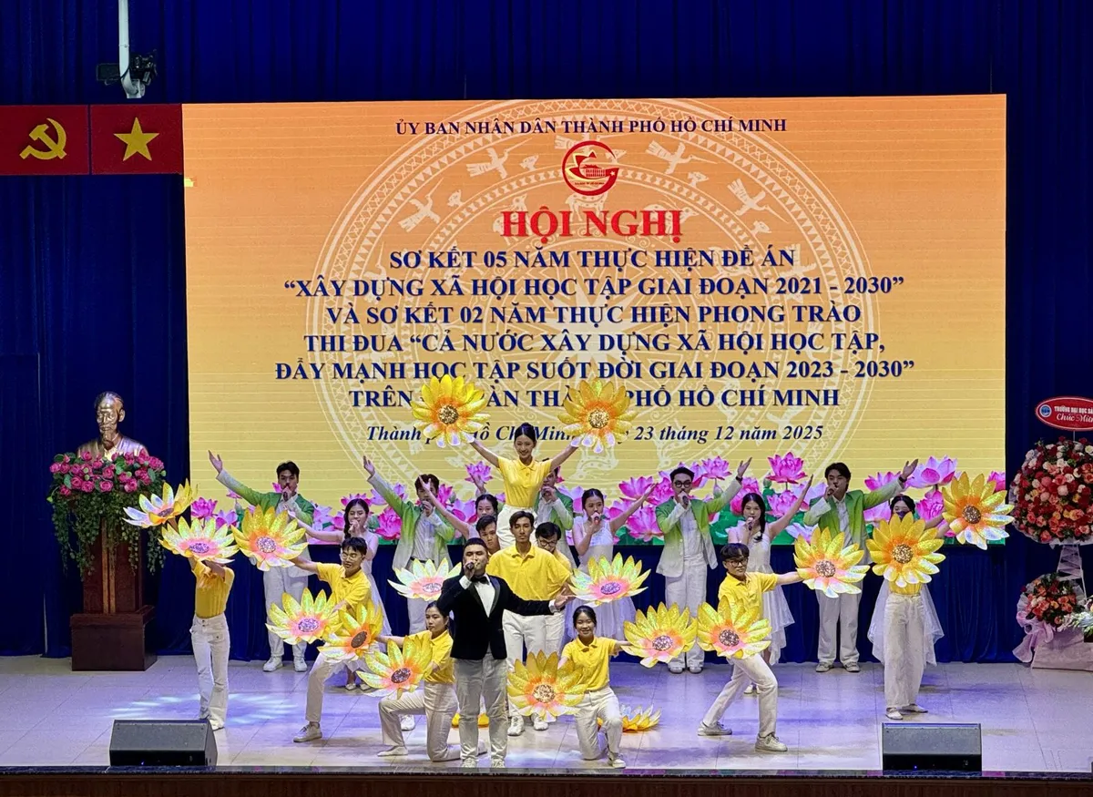 TP Hồ Ch&iacute; Minh đẩy mạnh chuyển đổi số phục vụ học tập suốt đời- Ảnh 1.