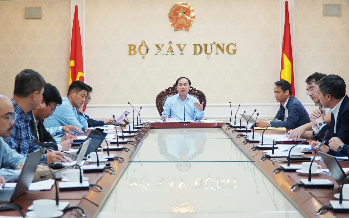 Siết chặt quy chuẩn an to&agrave;n trạm sạc xe điện tại chung cư: B&agrave;i to&aacute;n cấp b&aacute;ch giữa kỷ nguy&ecirc;n xe xanh - Ảnh 1.