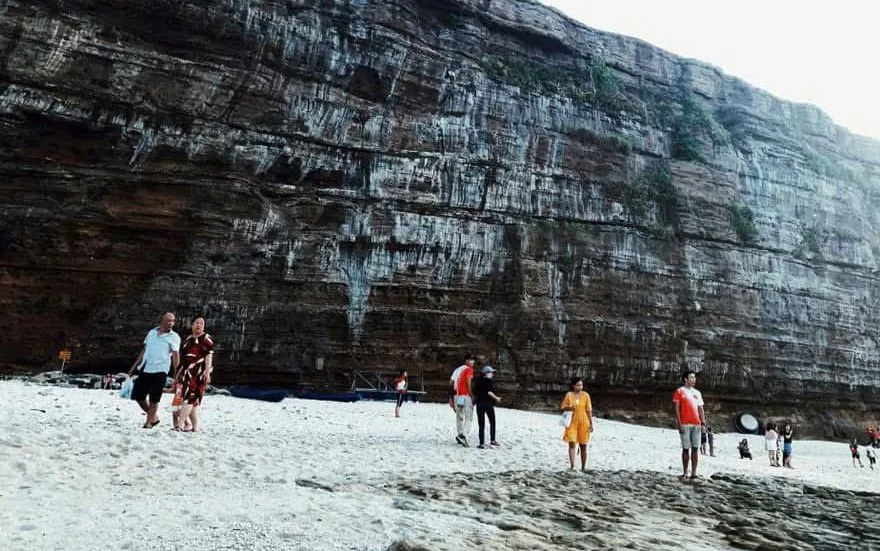 Du lịch Quảng Ngãi tăng trưởng mạnh năm 2025.