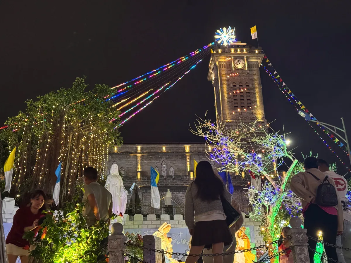 Kh&aacute;nh H&ograve;a - Điểm hẹn Gi&aacute;ng sinh ấm &aacute;p m&ugrave;a cuối năm - Ảnh 5.