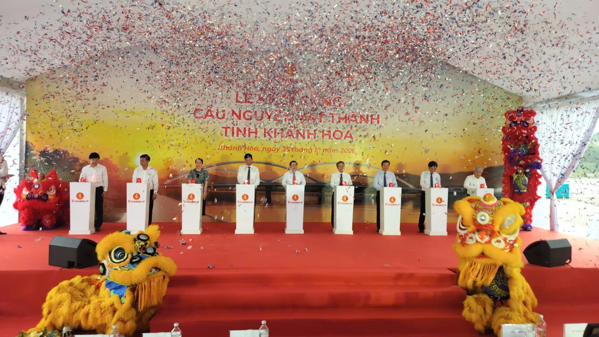 Khởi công cầu Nguyễn Tất Thành, mở trục kết nối chiến lược cho Cam Lâm- Ảnh 1. Khởi công cầu Nguyễn Tất Thành, mở trục kết nối chiến lược cho Cam Lâm- Ảnh 1.