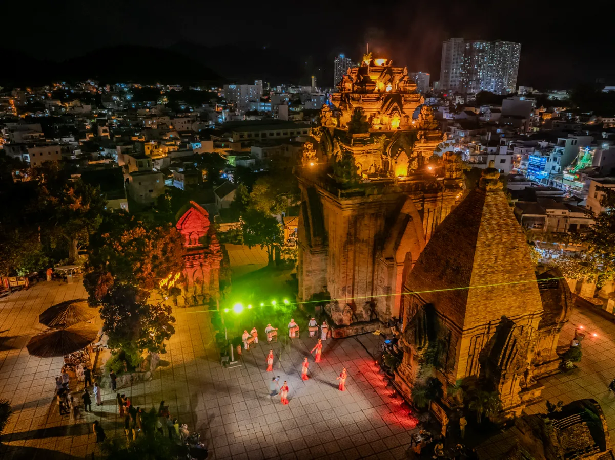 Kh&aacute;nh H&ograve;a rộn r&agrave;ng chuỗi sự kiện văn h&oacute;a, nghệ thuật ch&agrave;o Tết Dương lịch 2026- Ảnh 1.