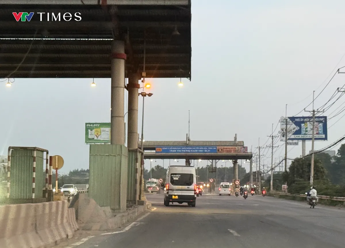 Đồng Nai đề xuất th&aacute;o dỡ 2 trạm thu ph&iacute; tr&ecirc;n quốc lộ 51 v&agrave; 1 trạm ở cầu Đồng Nai - Ảnh 1.