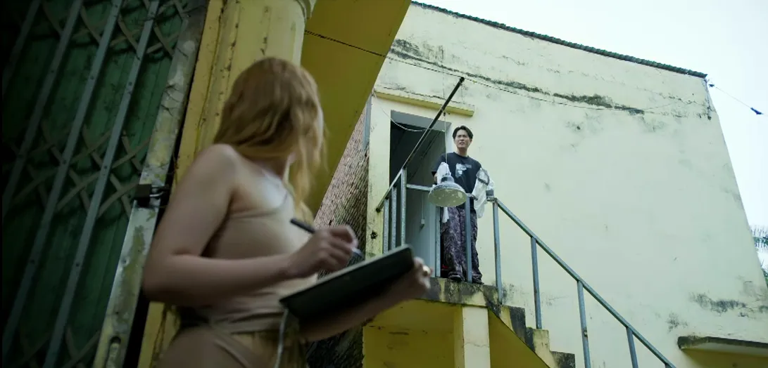 Gia đ&igrave;nh tr&aacute;i dấu - Tập 12: 'Say nắng' nữ nh&acirc;n vi&ecirc;n, anh chủ qu&aacute;n c&agrave; ph&ecirc; ghen với kh&aacute;ch- Ảnh 11.