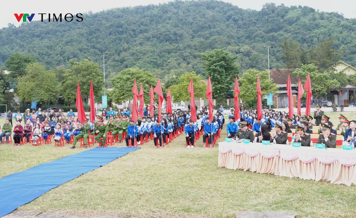 Nghệ An: Chương tr&igrave;nh 'T&igrave;nh nguyện m&ugrave;a Đ&ocirc;ng năm 2025 - Xu&acirc;n t&igrave;nh nguyện năm 2026. - Ảnh 1.