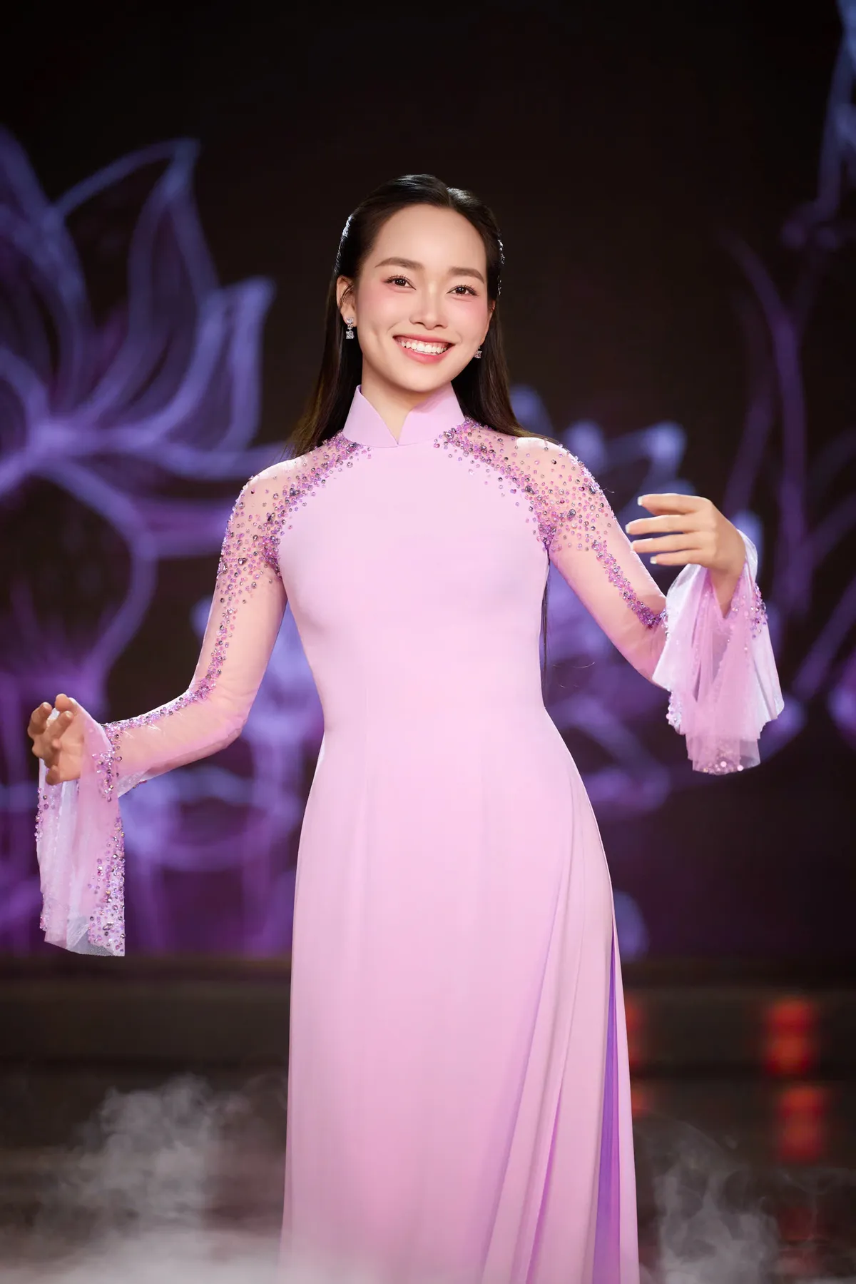 H&agrave;nh tr&igrave;nh kết nối văn h&oacute;a Bắc, Trung, Nam trong MV "Ngẩn ngơ ba miền" của V&otilde; Phương Thủy - Ảnh 3.