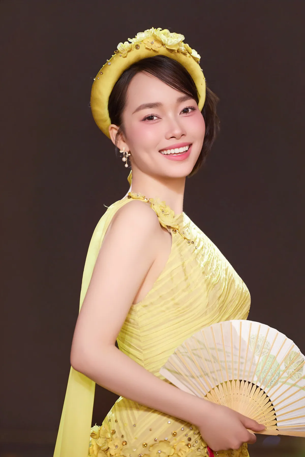 H&agrave;nh tr&igrave;nh kết nối văn h&oacute;a Bắc, Trung, Nam trong MV "Ngẩn ngơ ba miền" của V&otilde; Phương Thủy - Ảnh 1.