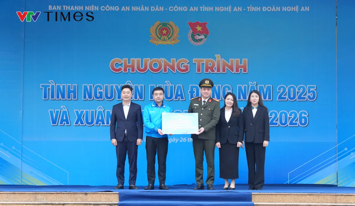 Nghệ An: Chương tr&igrave;nh 'T&igrave;nh nguyện m&ugrave;a Đ&ocirc;ng năm 2025 - Xu&acirc;n t&igrave;nh nguyện năm 2026. - Ảnh 5.
