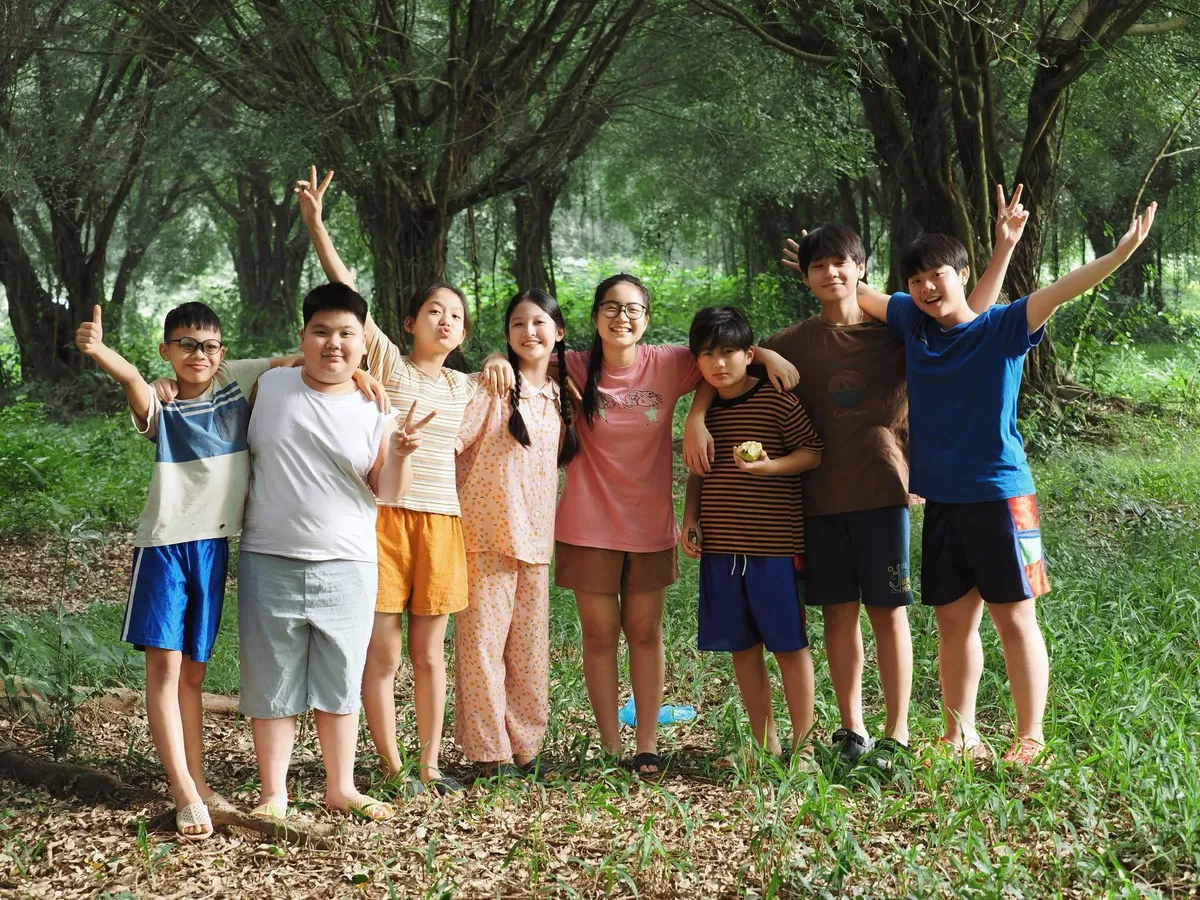 C&aacute;ch em 1 milimet: Nh&oacute;m bạn nghẹt thở chơi tr&ograve; 'v&ograve;ng quay định mệnh' ở l&agrave;ng M&acirc;y - Ảnh 27.