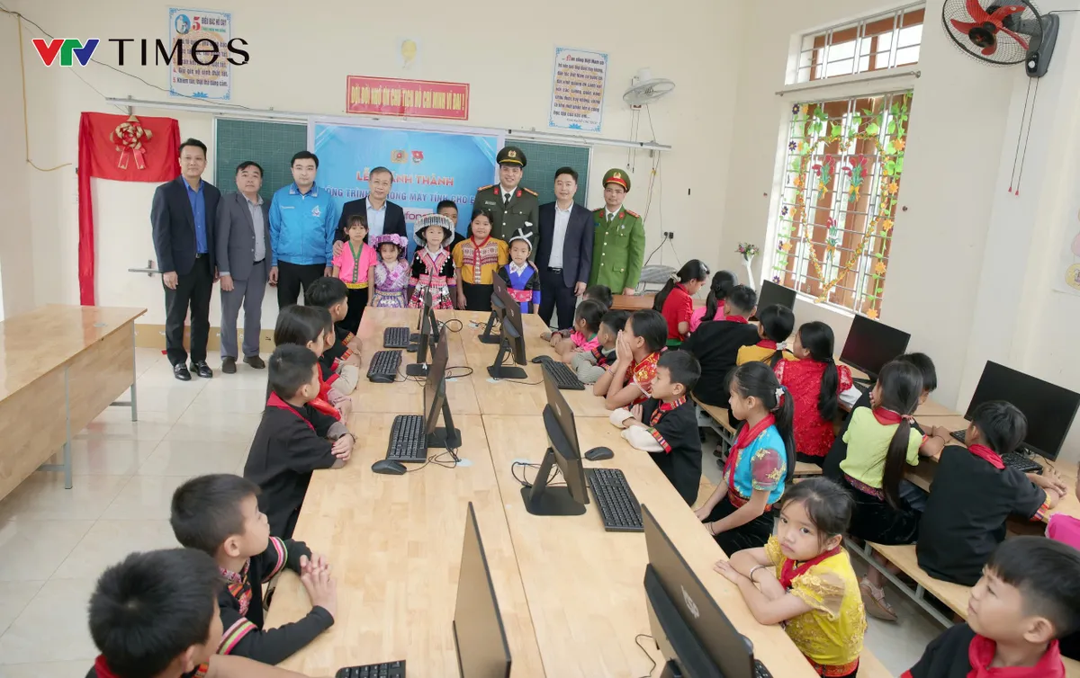 Nghệ An: Chương tr&igrave;nh 'T&igrave;nh nguyện m&ugrave;a Đ&ocirc;ng năm 2025 - Xu&acirc;n t&igrave;nh nguyện năm 2026. - Ảnh 7.