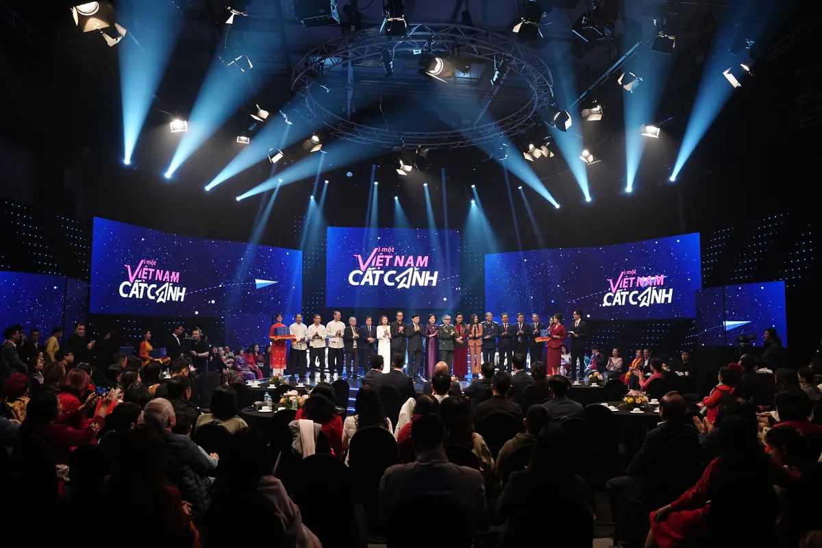 Gala Cất c&aacute;nh 2025: Trở lại để bay cao - Ảnh 3.