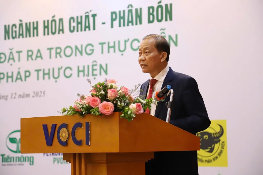 Xanh h&oacute;a ng&agrave;nh h&oacute;a chất, ph&acirc;n b&oacute;n: Đ&ograve;n bẩy cạnh tranh cho n&ocirc;ng nghiệp Việt Nam - Ảnh 1.