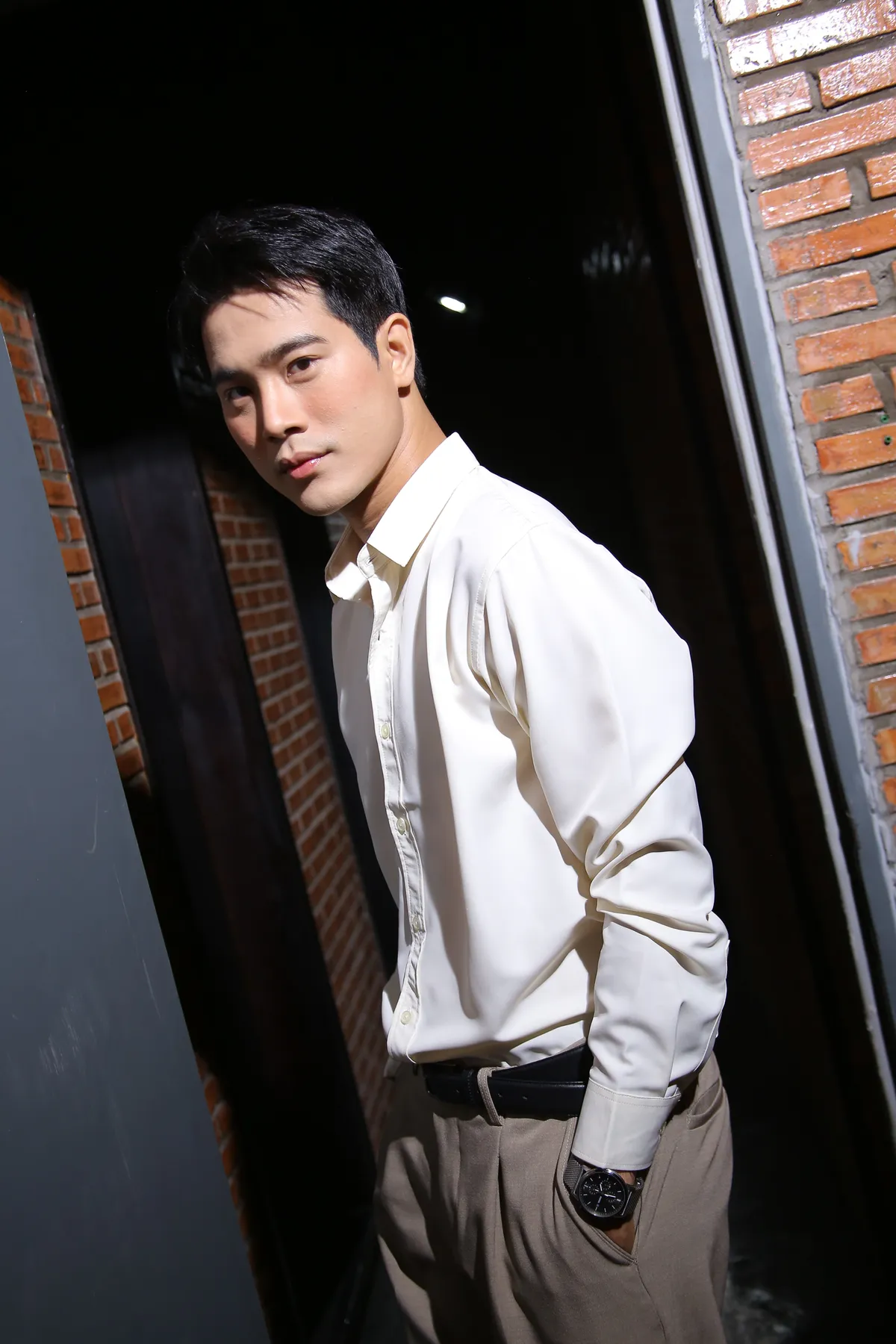 Hai nam thần g&acirc;y ch&uacute; &yacute; trong "Người thừa kế kh&ocirc;ng danh phận" - Ảnh 2.