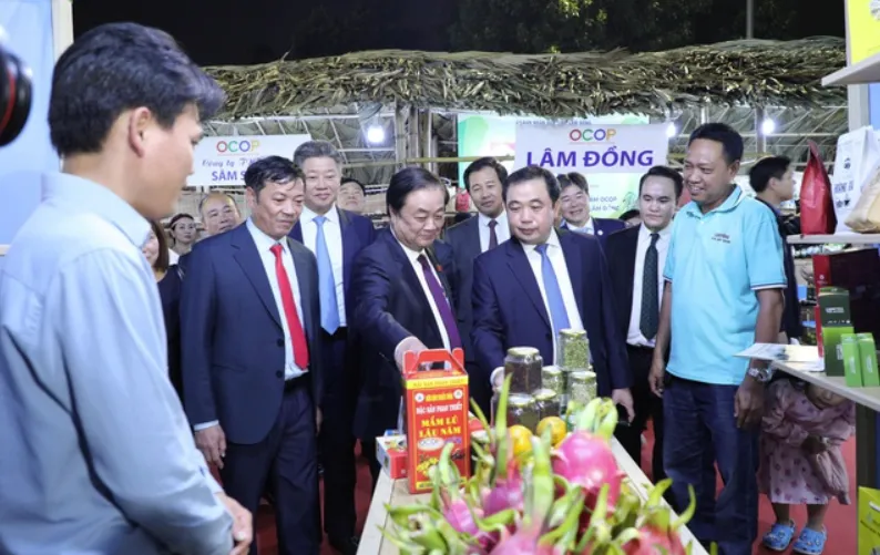 Hà Nội đặt mục tiêu tăng trưởng 11% năm 2026: Quyết tâm chính trị và bài toán hành động - Ảnh 2.