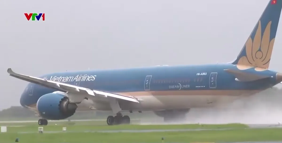 Linh hoạt tăng xe chở kh&aacute;ch đi lại dịp Tết Dương lịch - Ảnh 9.