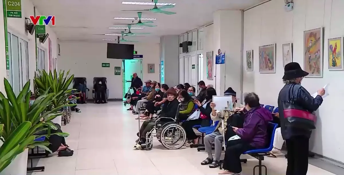 Mở rộng th&ecirc;m quyền lợi người tham gia bảo hiểm y tế - Ảnh 3.